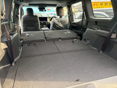صورة 48 لـ 2025 Toyota LAND CRUISER 250