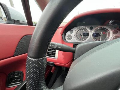 صورة 46 لـ 2008 Aston Martin V8 VANTAGE ROADSTER