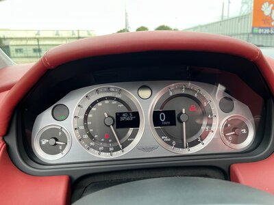 صورة 53 لـ 2008 Aston Martin V8 VANTAGE ROADSTER