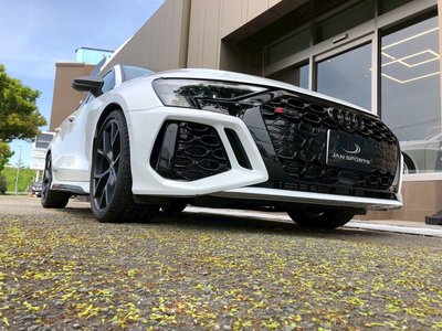 2022 AUDI RS3 SEDAN photo 9