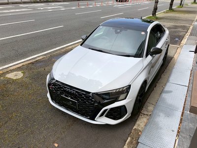 2022 AUDI RS3 SEDAN photo 2