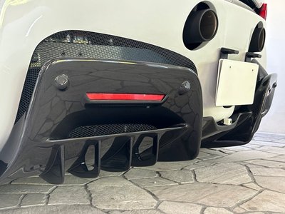 2024 Ferrari SF90 SPIDER thumbnail 48