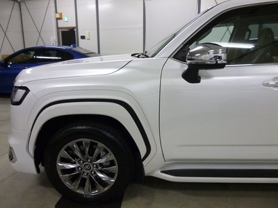 صورة 25 لـ 2025 Toyota LAND CRUISER 300