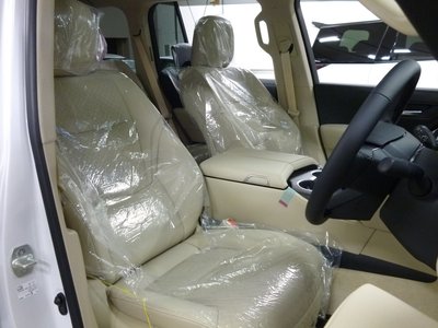 صورة 70 لـ 2025 Toyota LAND CRUISER 300