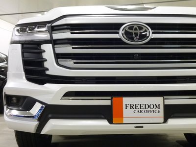 صورة 31 لـ 2025 Toyota LAND CRUISER 300