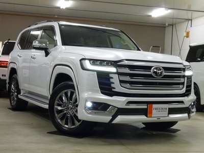 صورة 39 لـ 2025 Toyota LAND CRUISER 300