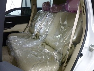 صورة 66 لـ 2025 Toyota LAND CRUISER 300