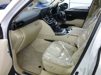 صورة 48 لـ 2025 Toyota LAND CRUISER 300