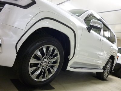 صورة 4 لـ 2025 Toyota LAND CRUISER 300