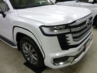 صورة 6 لـ 2025 Toyota LAND CRUISER 300