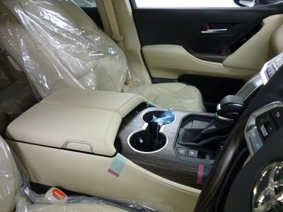 صورة 73 لـ 2025 Toyota LAND CRUISER 300