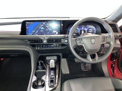 صورة 10 لـ 2024 Toyota CROWN SPORT
