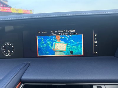 2017 Lexus LC thumbnail 36
