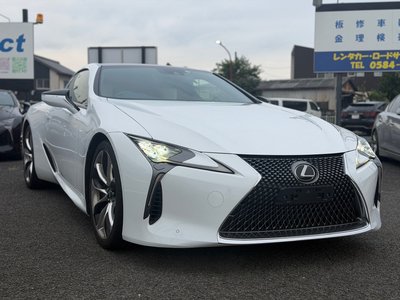 2017 Lexus LC photo 2
