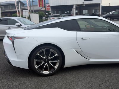 2017 Lexus LC photo 5