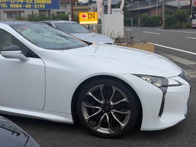 2017 Lexus LC photo 4