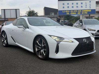 2017 Lexus LC photo 3
