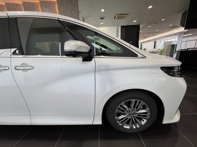 2025 Toyota ALPHARD — фото 24