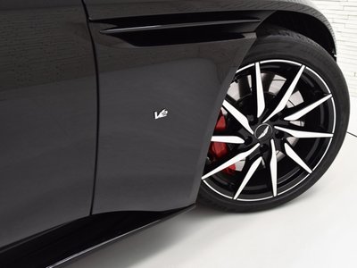صورة مصغرة 21 لـ 2018 Aston Martin DB11
