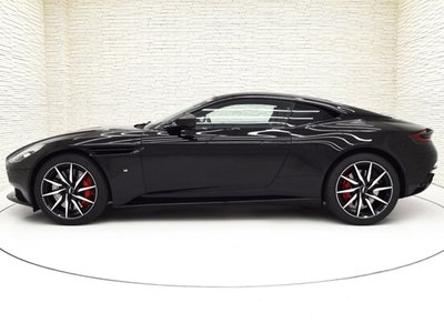 صورة مصغرة 6 لـ 2018 Aston Martin DB11