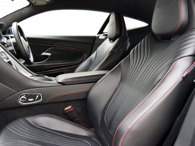 صورة مصغرة 9 لـ 2018 Aston Martin DB11