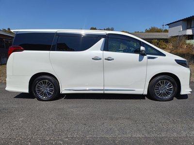 2023 Toyota ALPHARD — фото 7
