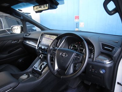 2023 Toyota ALPHARD — фото 22