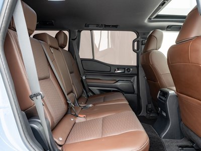 2025 Toyota LAND CRUISER 250 照片 36