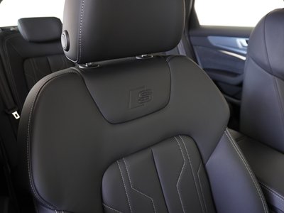 2026 AUDI A6 AVANT photo 15