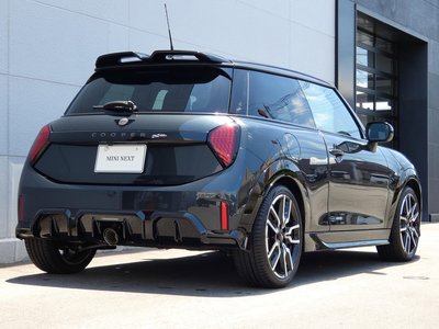 2025 MINI COOPER thumbnail 2