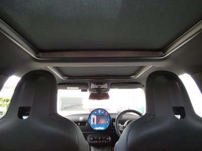 2025 MINI COOPER thumbnail 35
