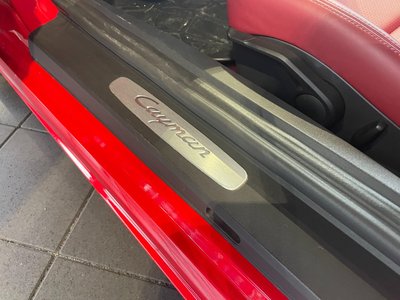 2020 Porsche 718 thumbnail 24