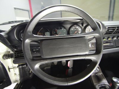1990 Porsche 911 — миниатюра 32