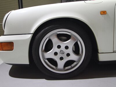 1990 Porsche 911 — миниатюра 18