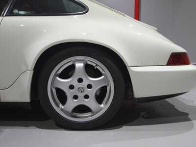 1990 Porsche 911 — миниатюра 19