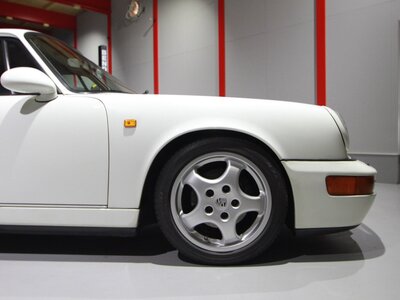 1990 Porsche 911 — миниатюра 23