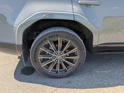 صورة 32 لـ 2025 Lexus GX