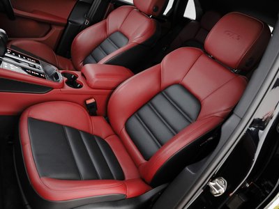 2023 Porsche MACAN photo 39