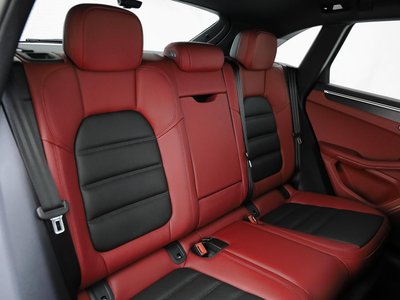 2023 Porsche MACAN photo 41