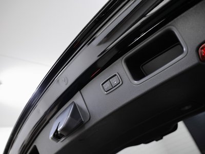 2023 Porsche MACAN photo 47