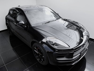 2023 Porsche MACAN photo 11