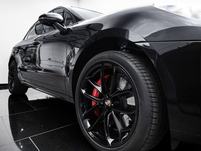 2023 Porsche MACAN photo 15