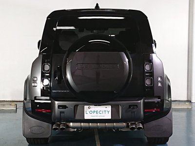 صورة 9 لـ 2024 LAND Rover DEFENDER