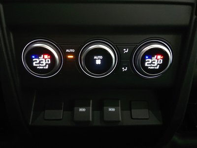 صورة 33 لـ 2024 LAND Rover DEFENDER
