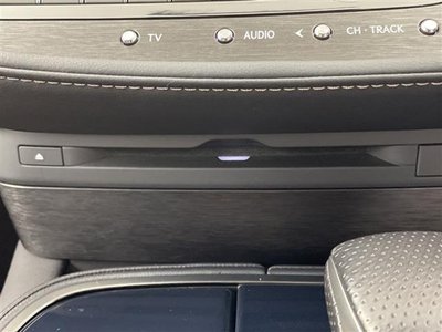 2018 Lexus LS photo 12