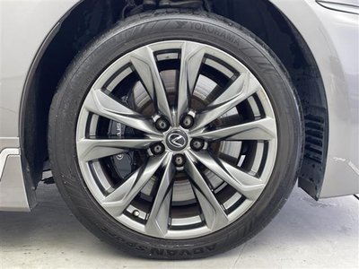 2018 Lexus LS thumbnail 38