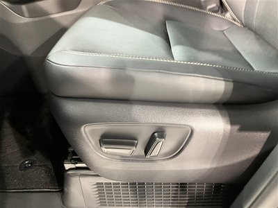 صورة 22 لـ 2023 Toyota ALPHARD