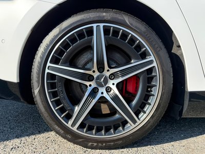2024 Mercedes-BENZ EQE AMG photo 13