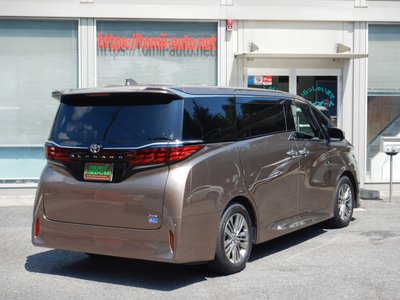 2025 Toyota ALPHARD — фото 48