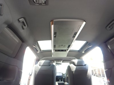 2025 Toyota ALPHARD — фото 38